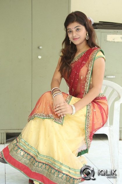 Yamini-at-Kakateeyudu-Movie-Press-Meet